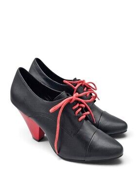 Lola Ramona Retro Black Leather Oxford Heels with Red Heel & Laces - Size 37 NWT